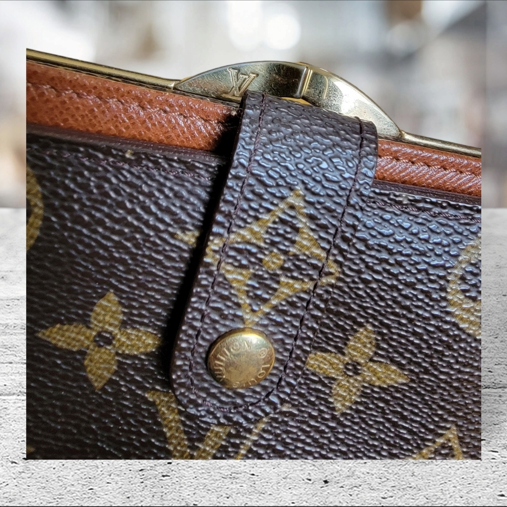 Louis Vuitton purse wallet - Picture 12 of 12